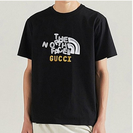 GUCCI 노스 로고 티셔츠