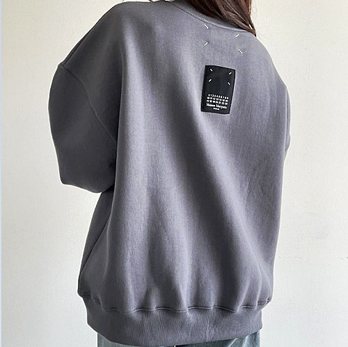 Maison Margiela MM6 자수로고 백패치 맨투맨