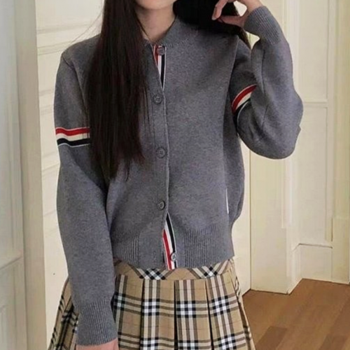 THOM BROWNE 모먼트 버튼 가디건