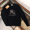BURBERRY 시그니쳐 패턴 기사로고 맨투맨