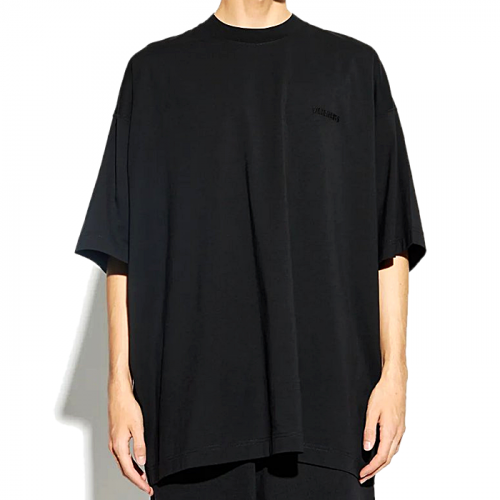VETEMENTS 메인 로고드 티셔츠