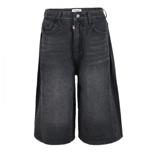 THOM BROWNE 블랙 8부 사이드핀턱 버뮤다 팬츠