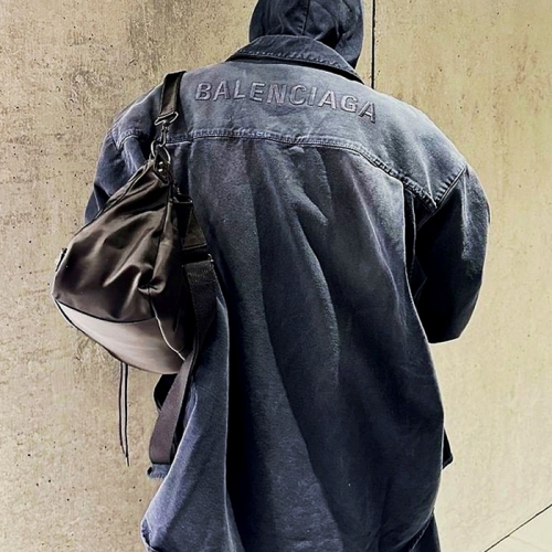 BALENCIAGA 톤온톤 자수 로고 데님 후드 자켓