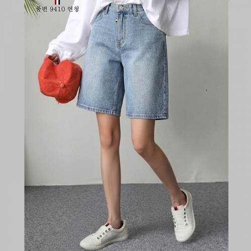 THOM BROWNE 버뮤다 와이드 반바지 9410
