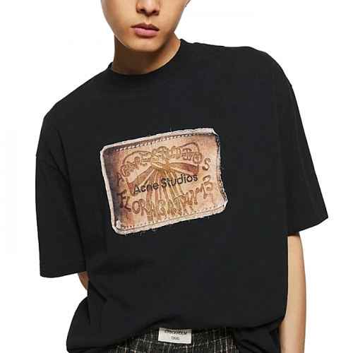 Acne Studios 패치 프린트 티셔츠