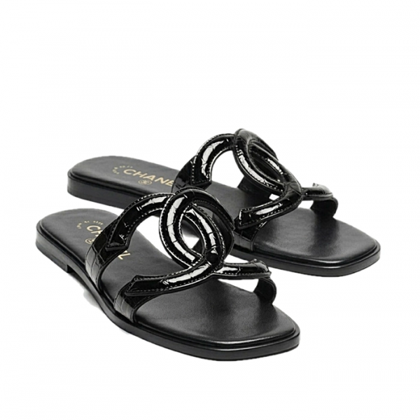 CHANEL CC로고 뮬 슬리퍼
