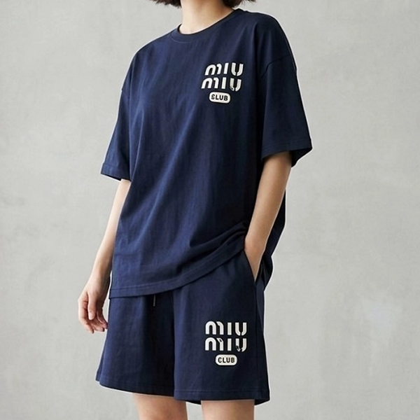 MIUMIU 메인 로고 오버핏 하프 셋업