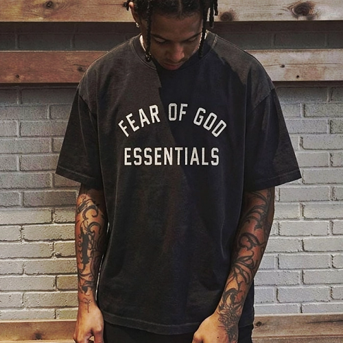 FEAR OF GOD ESSENTIALS 콜라보 티셔츠