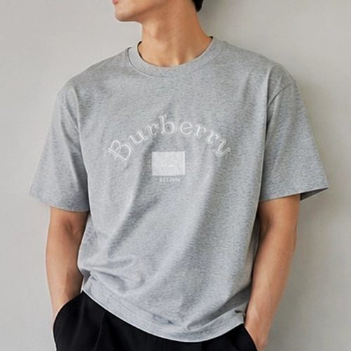 BURBERRY 고딕 로고 코튼 티셔츠