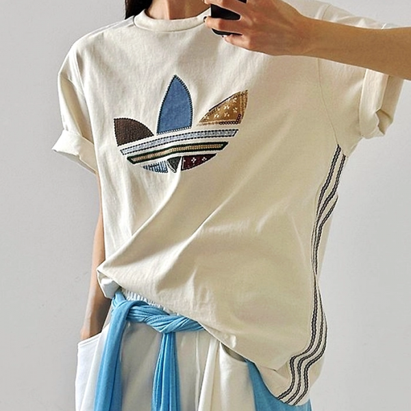 ADIDAS 반다나 로고 티셔츠