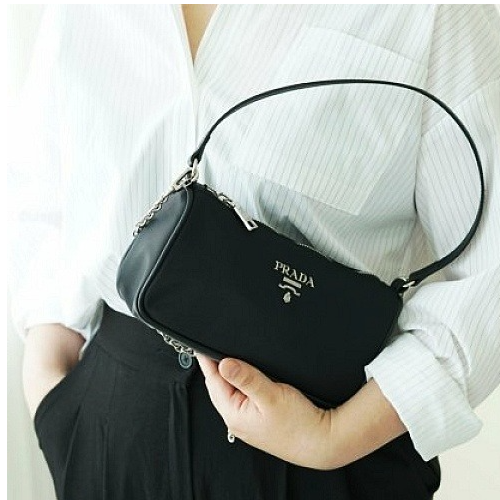 (국내배송) 프*다 PRADA 미니 체인 크로스백