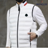 MONCL*R 프런트 블랙로고 패치 다운 조끼