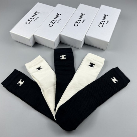 CELI*E  시그니처 로고 블랙&화이트 5종 양말Set