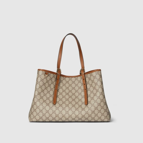 GUCCI GG 엠블럼 미디엄 숄더백