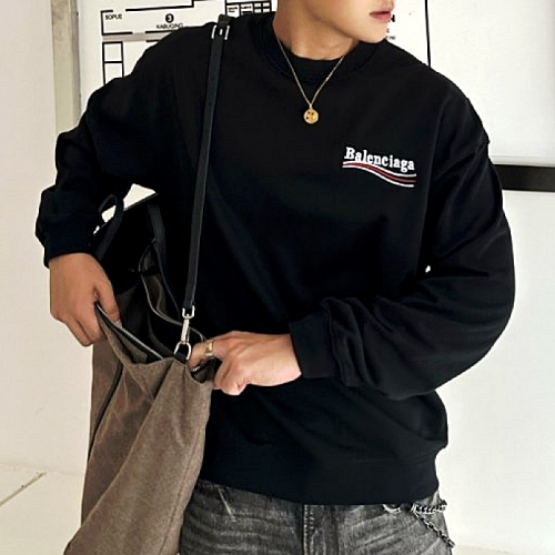BALENCIAGA 웨이브 자수로고 스웻셔츠 - 블랙