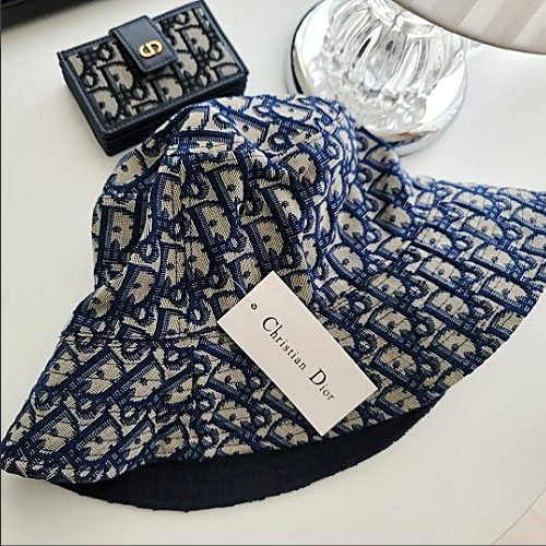 DIOR 리버시블 스티치 볼캡