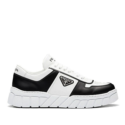 프*다 PRADA 가죽 스니커즈